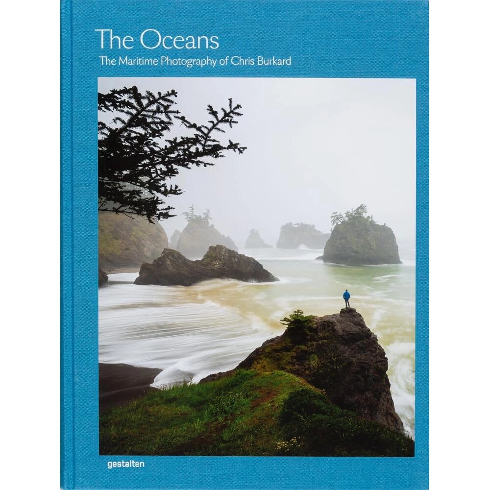 Книга на английском языке "The Oceans. The maritime photography of Chris Burkard", Burkard C. от компании «Офистон маркет» - фото 1