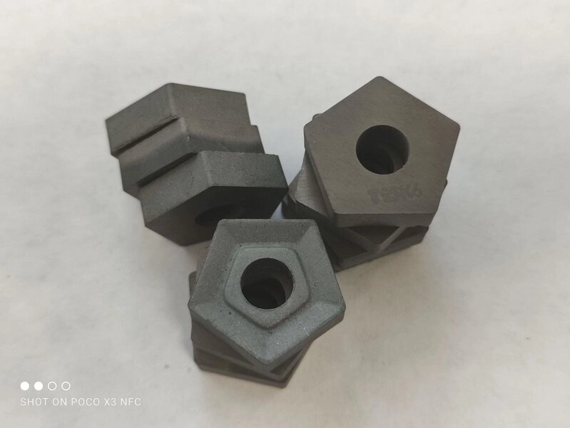 Пластины пятигранные твердосплавные фрезерные т15к6. Пластина твердосплавная т15к6. Пластина сменная 6гр. Пластина твердосплавная т15к6. Пластина твердосплавная т15к6.