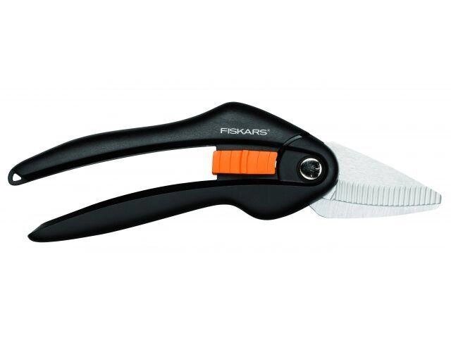 Ножницы универсальные SP28 Single Step FISKARS (лезвие - углеродистая сталь. для резки различный материалов. от компании ЧТУП «АннаДекор» - фото 1