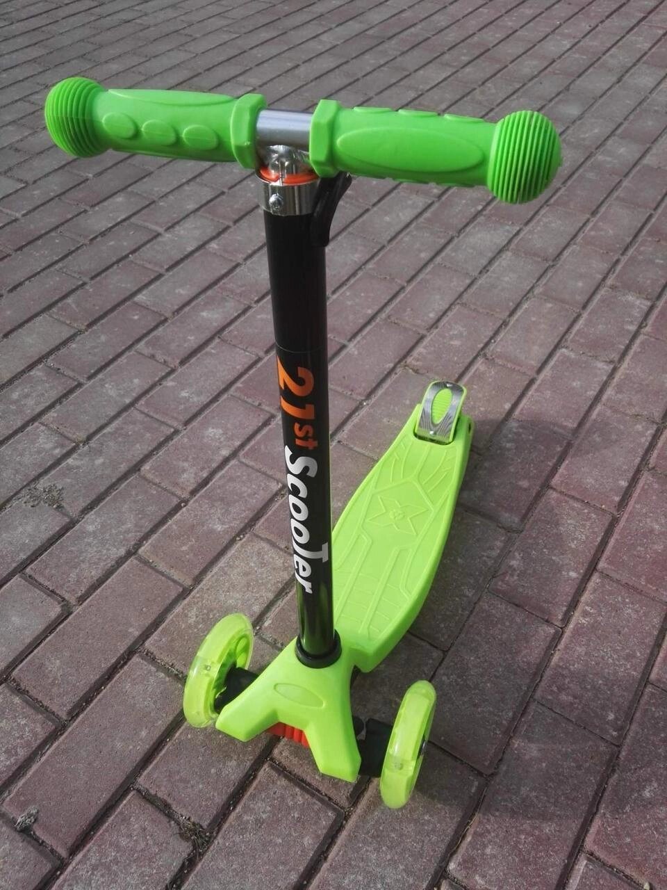 Детский самокат 21st Scooter Maxi салатовый от компании ИгрушкиТут - фото 1