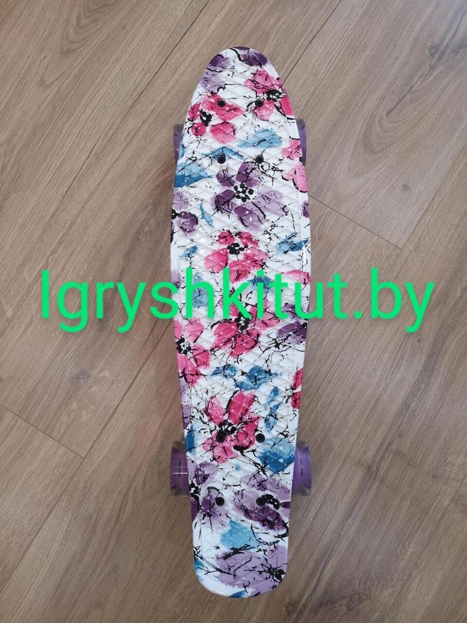 Скейтборд PENNY BOARD Пенниборд принт 22'' Свет принт с одной стороны  "ФИОЛЕТОВЫЙ В ЦВЕТЫ" от компании ИгрушкиТут - фото 1