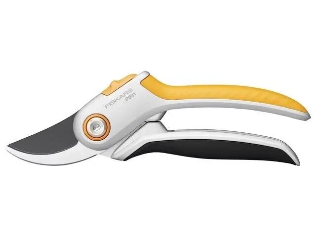 Секатор плоскостной металлический FISKARS Plus P531 от компании Easybuy-top - фото 1