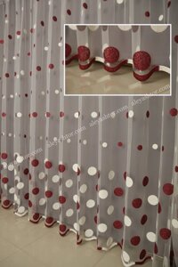 Тюль-сетка шарики бордовая готовая на ленте 3м