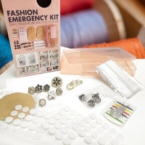 Набор для ремонта одежды Fashion Emergency Kit  126 предметов / Швейный ремонтный набор от компании bel-ok - магазин товаров для дома - фото 1