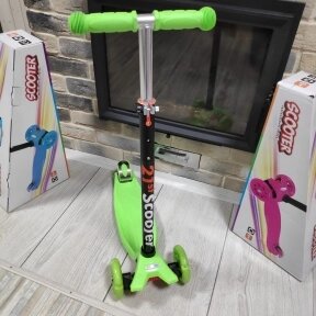 Самокат Scooter 21st Maxi (ОРИГИНАЛ) 4-х колесный, регулируемая ручка, до 60 кг со светящимися колесами от 5 до 12 лет