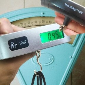 Портативные электронные весы (Безмен) Electronic Luggage Scale до 50 кг LED-дисплей от компании ART-DECO МАРКЕТ - магазин товаров для дома - фото 1