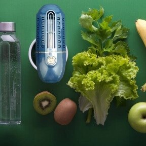 Портативный дезинфектор для фруктов и овощей Fruit and vegetable washing machine XY-006 на зарядной подставке от компании ART-DECO МАРКЕТ - магазин товаров для дома - фото 1