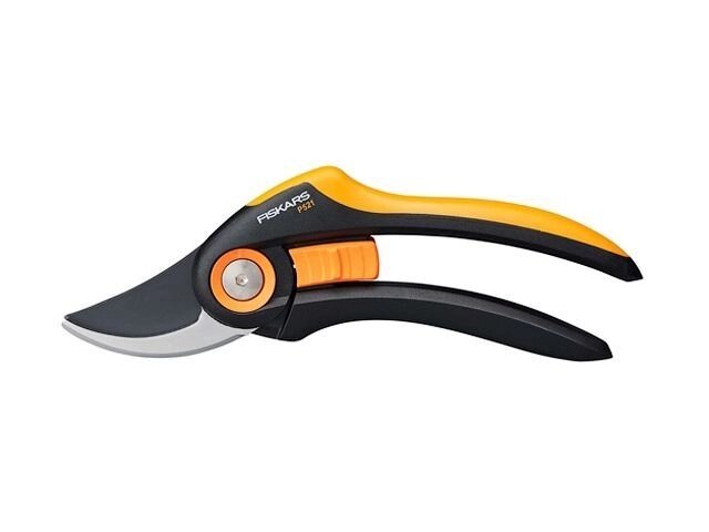 Секатор плоскостной FISKARS Plus P521 от компании ИнструментМастер - Магазин строительной и садовой техники - фото 1