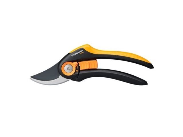 Секатор плоскостной FISKARS Plus Smartfit  P541 от компании ИнструментМастер - Магазин строительной и садовой техники - фото 1