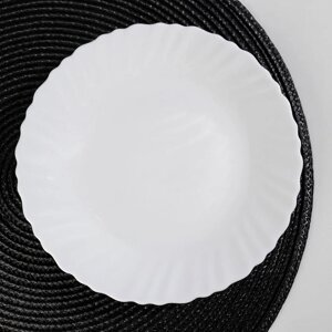 Тарелка десертная Доляна «Дива», d=19 см, цвет белый