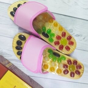 Массажные рефлекторные тапочки Шиацу с натуральным камнем Massage Slipper / Акупунктурный массажер для ног Розовый 37