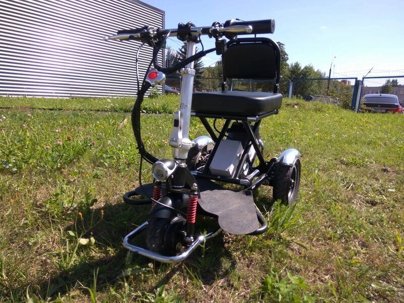 Электроскутер для пожилых OxyVolt HandyTrike Li-ion (48V 12Ah) от компании ООО "Энерджи Ритейл" - фото 1