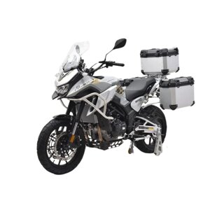 Мотоцикл Regulmoto Discovery, мощность 36.8, вес 190кг, колеса 110/70/17/150/60/17"